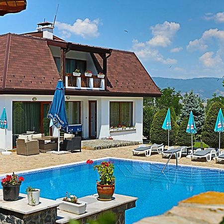 Holiday House Kubrat Sapareva Banya Luaran gambar
