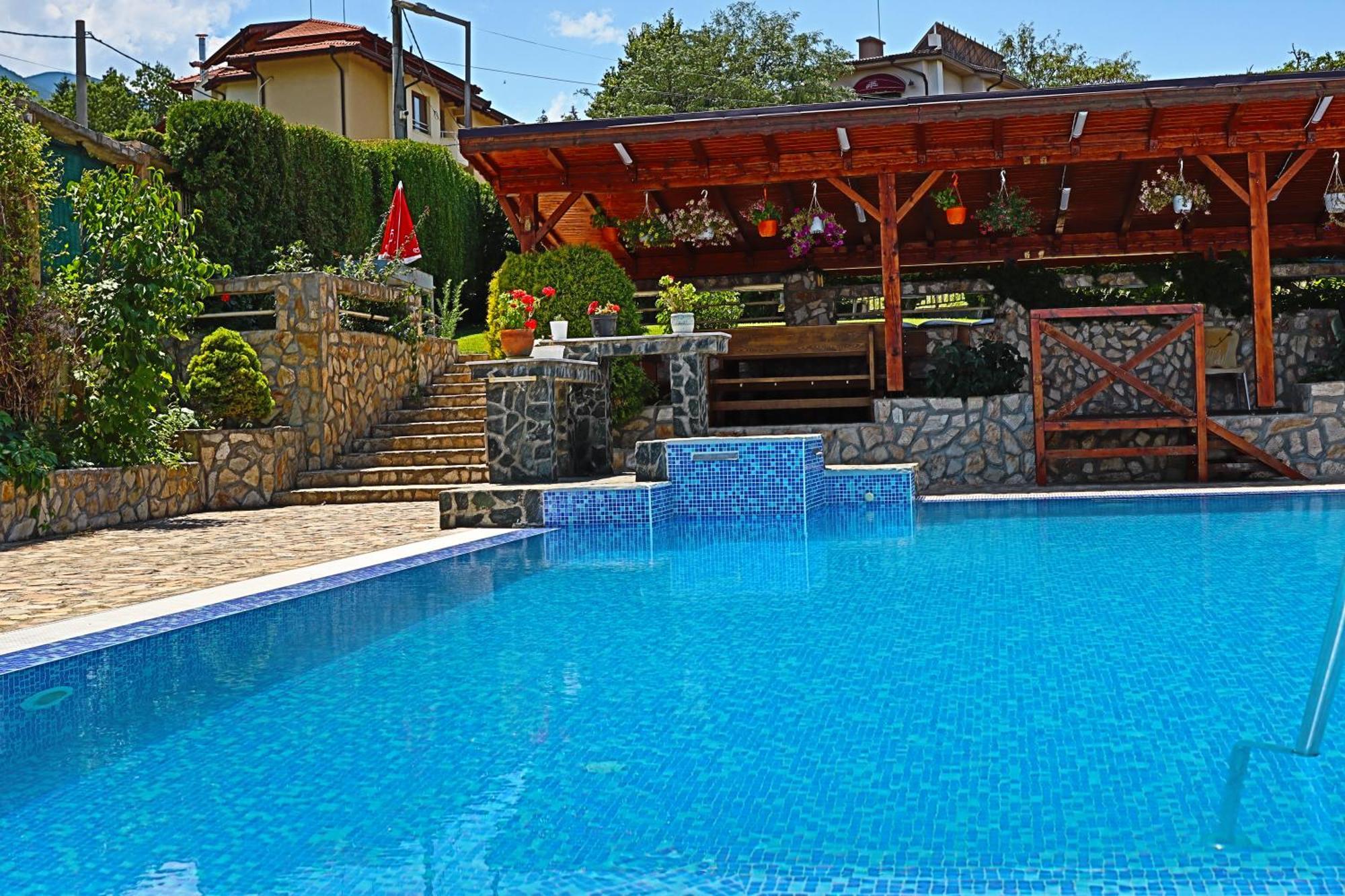 Holiday House Kubrat Sapareva Banya Luaran gambar