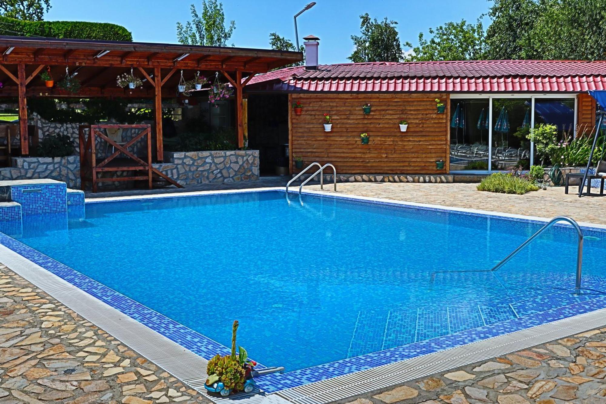 Holiday House Kubrat Sapareva Banya Luaran gambar