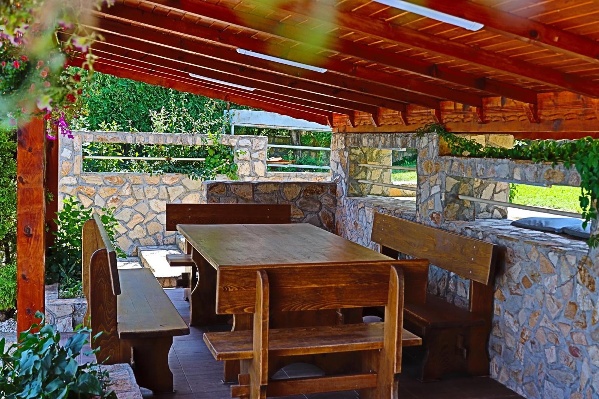 Holiday House Kubrat Sapareva Banya Luaran gambar