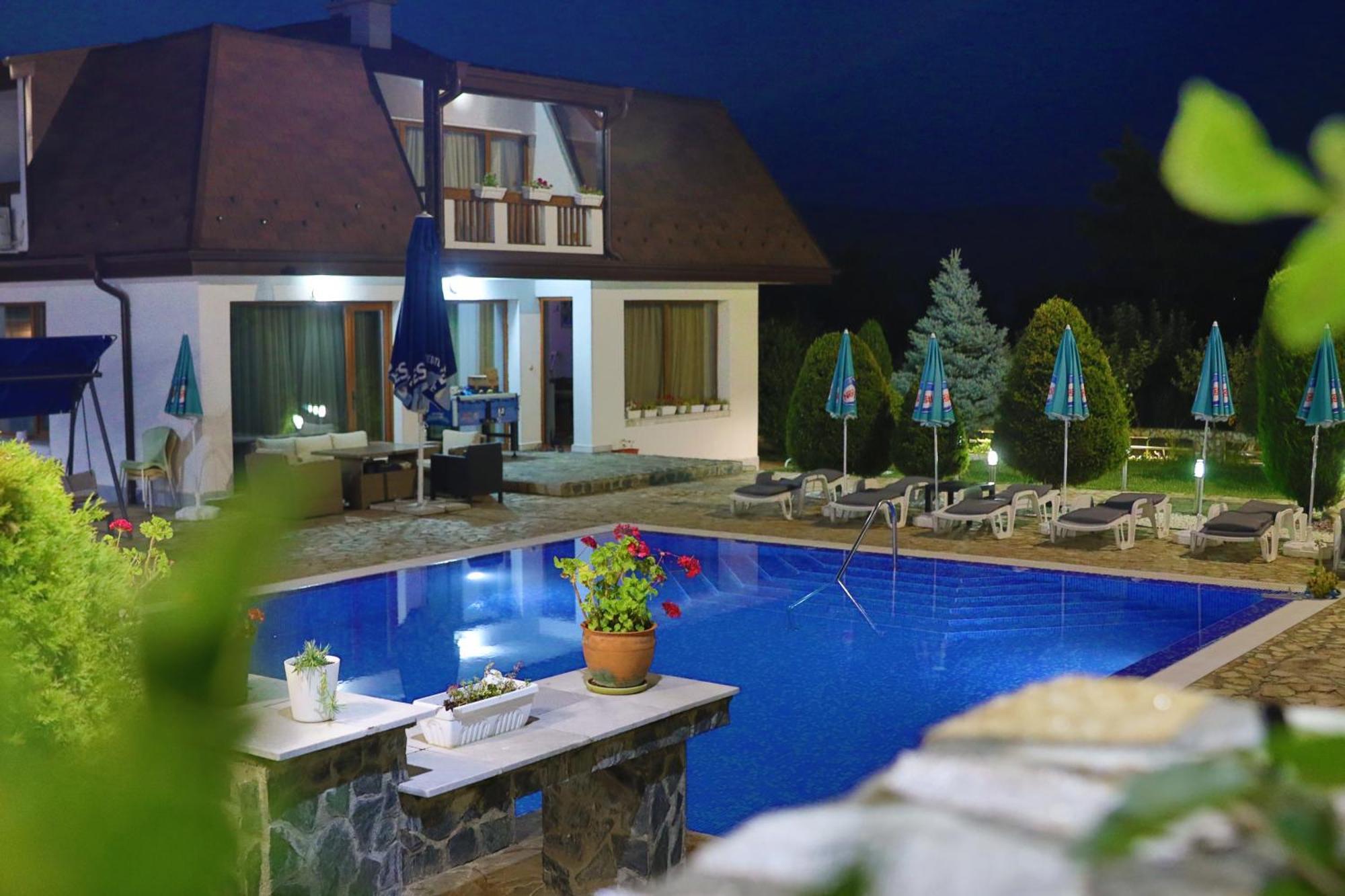 Holiday House Kubrat Sapareva Banya Luaran gambar